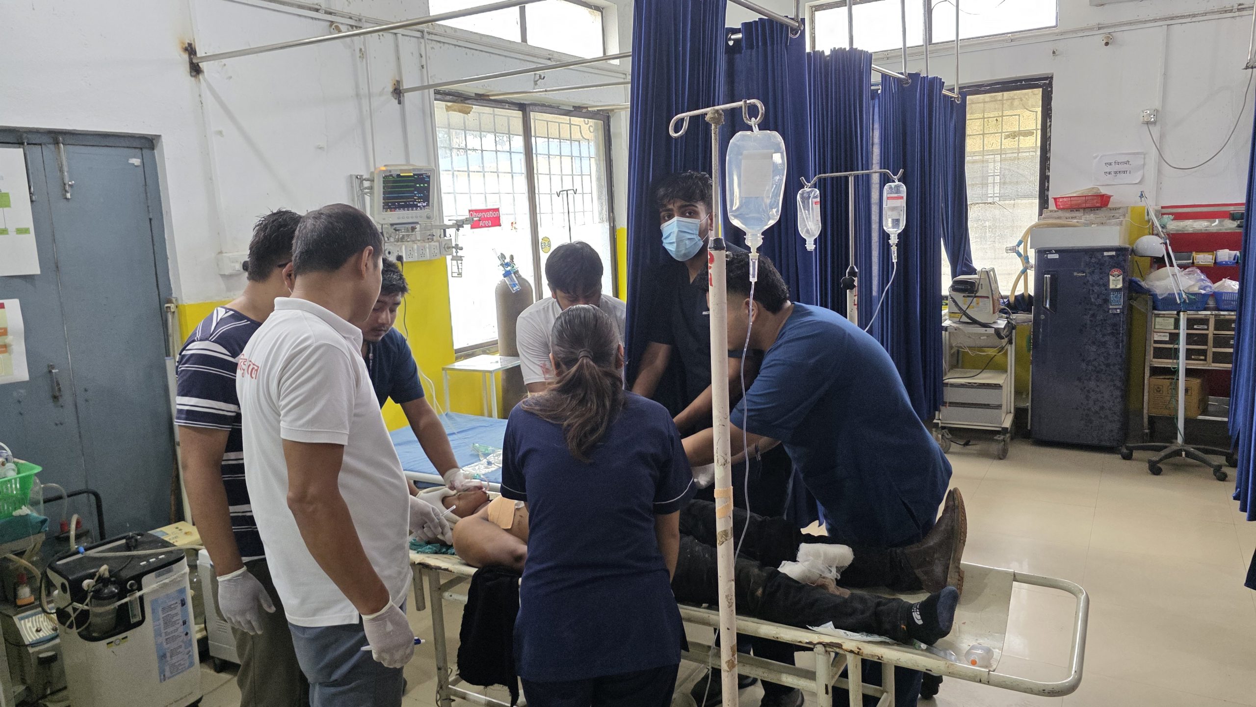 धादिङमा मोटरसाइकल र स्कार्पियो ठोक्किदा दुई जना घाइते