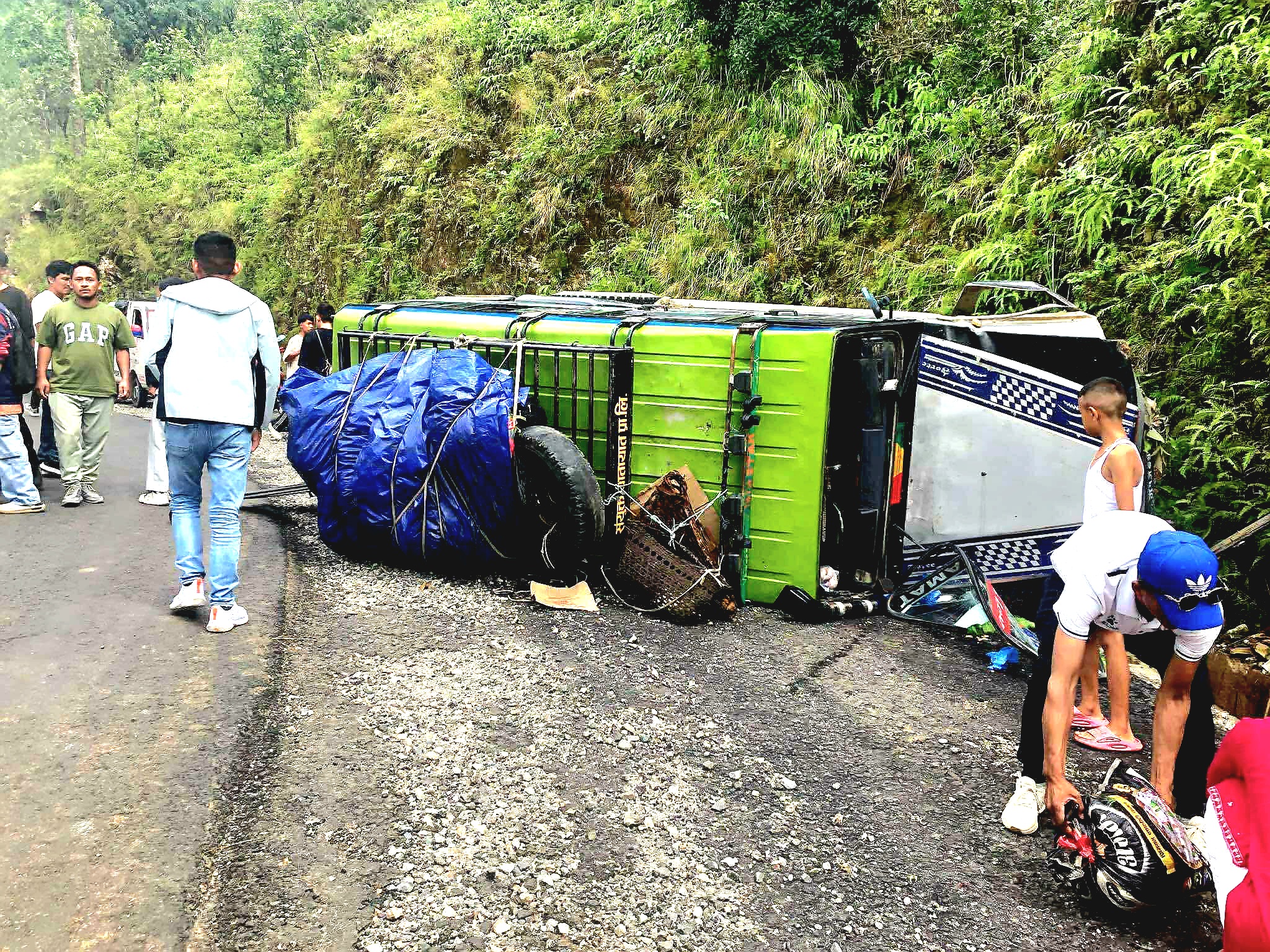 धादिङको सांकोषमा बोलेरो दुर्घटना हुँदा ११ जना घाइते