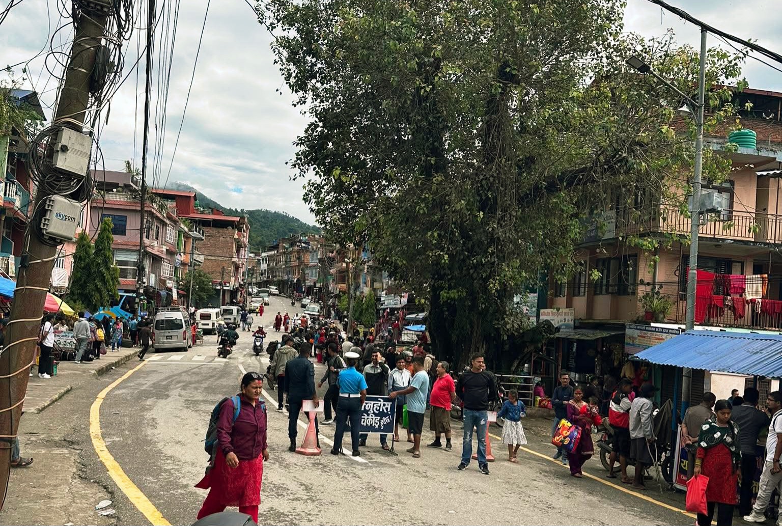 अझै सवारी आवागमनमा रोक, यातायात खोल्ने सरकारको तयारी