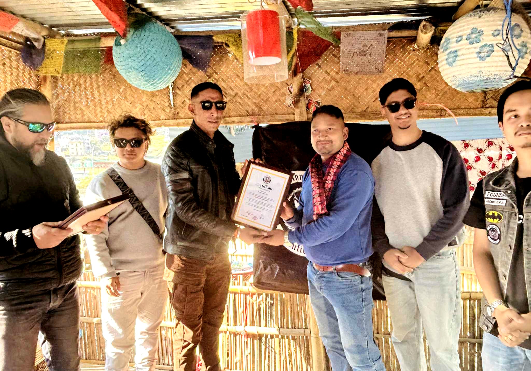 काठमाडौं इन्फिल्डर्स क्लबद्वारा धादिङका पत्रकार अशोक श्रेष्ठ सम्मानित