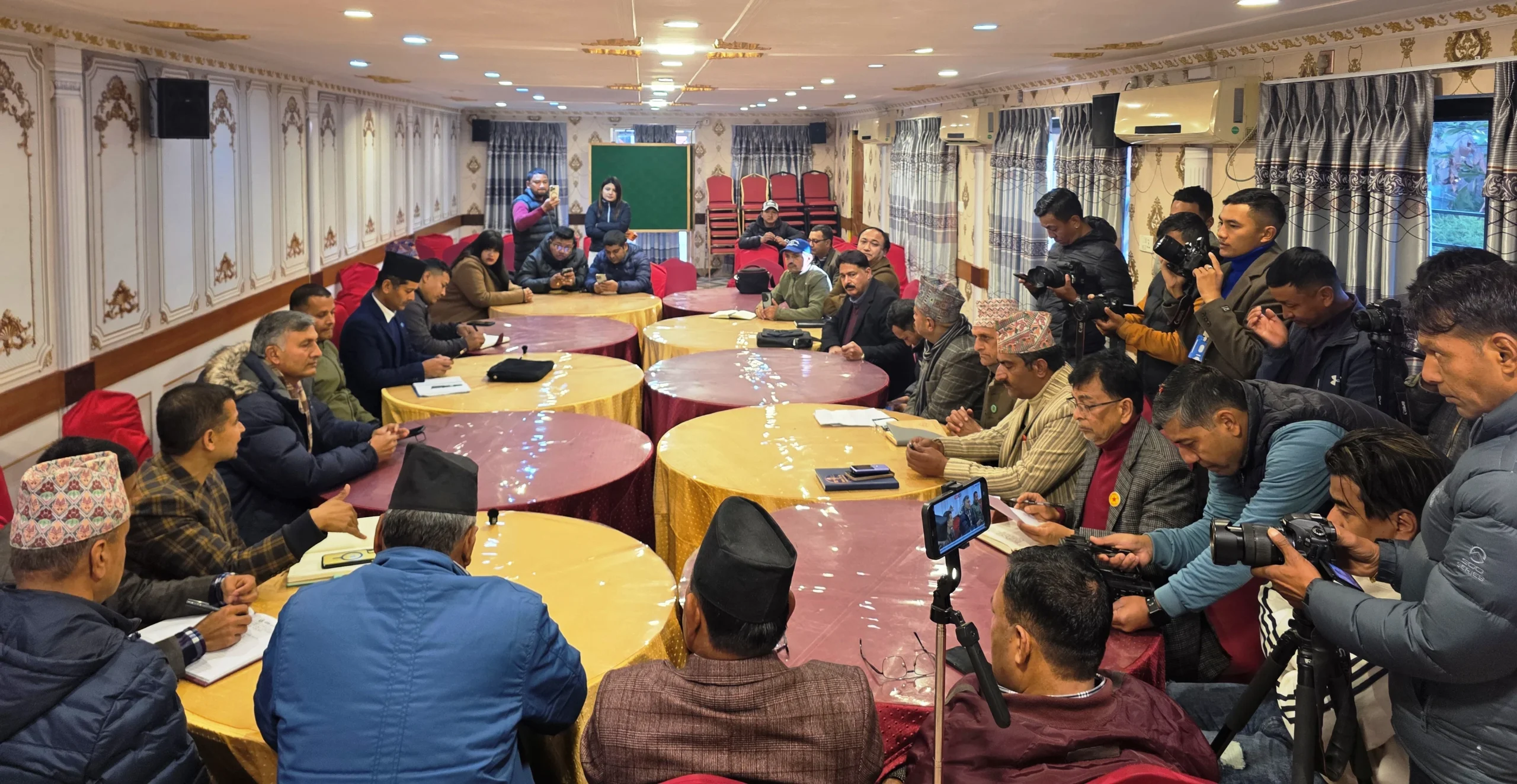 धादिङमा निर्वाचन शान्तिपूर्ण बनाउन ५ दलको साझा प्रतिवद्धता