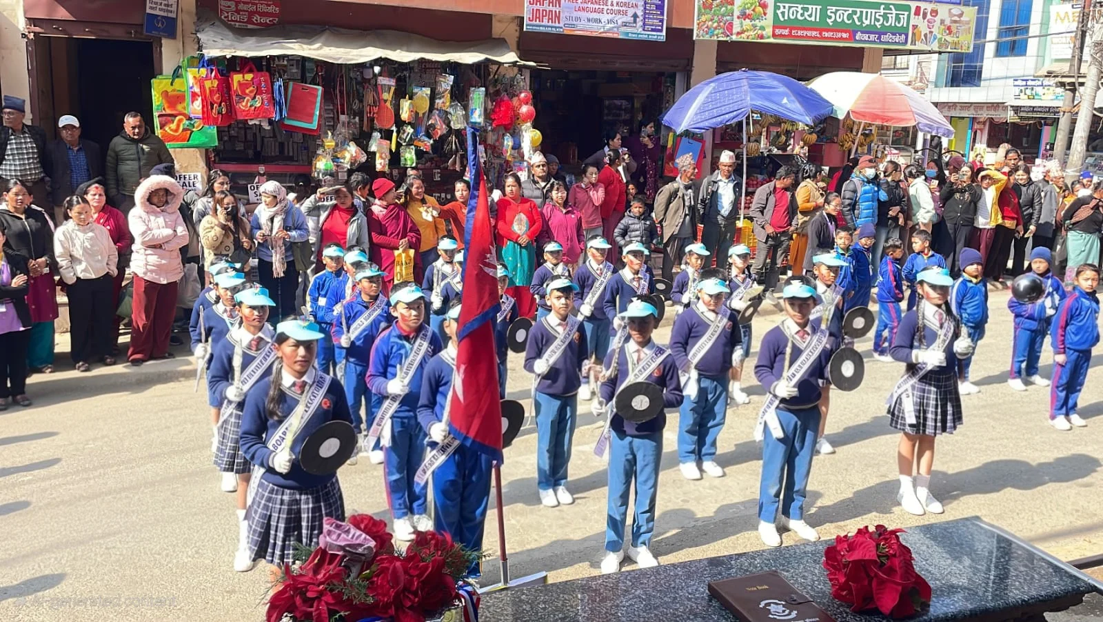 किन्डर वर्ल्डका विद्यार्थीद्वारा परेड, सलामी र खुकुरी नृत्य प्रदर्शन