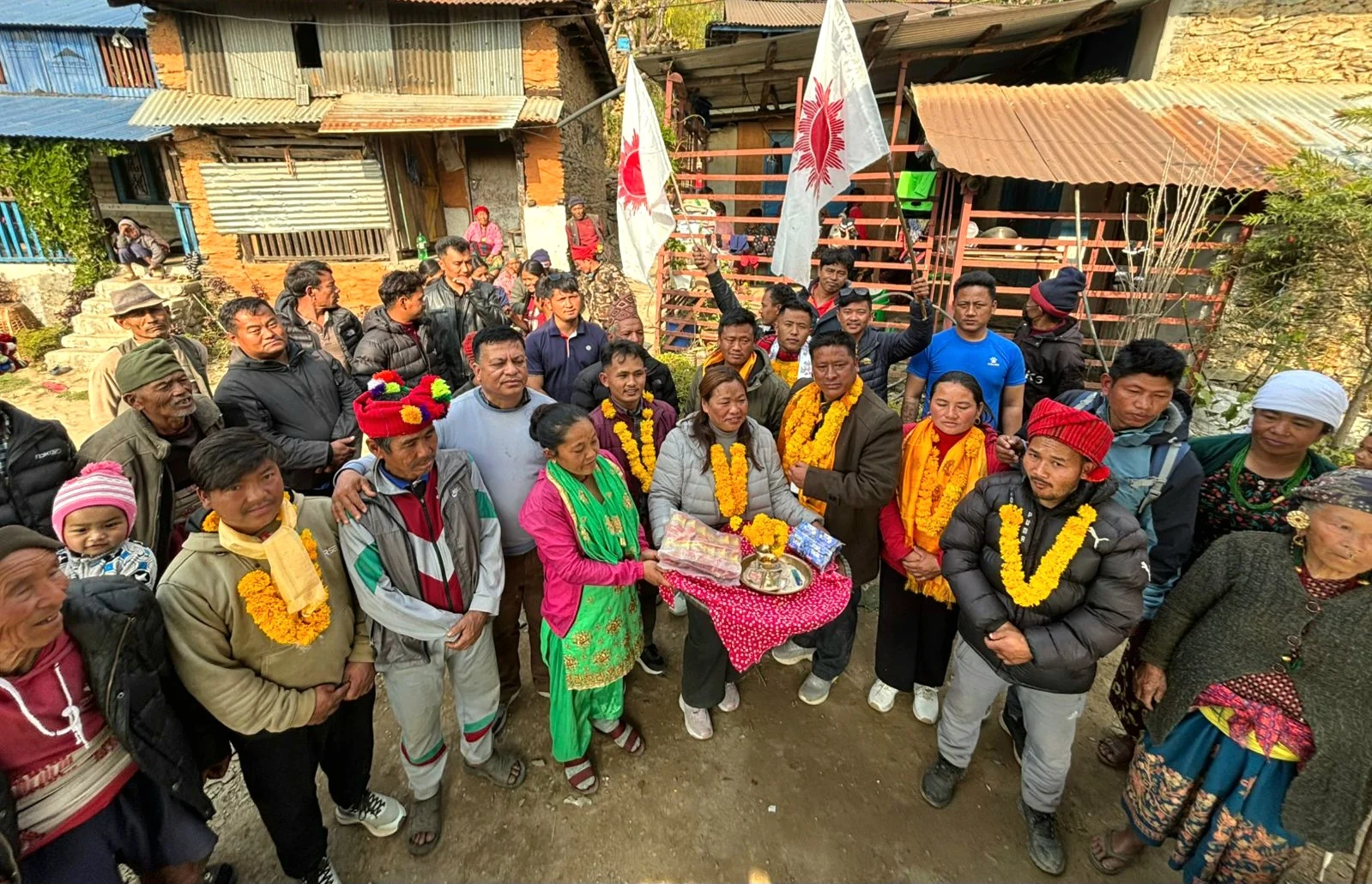 एमाले उम्मेदवार घलेलाई खनियाबासका मतदाताको विकासे मागपत्र