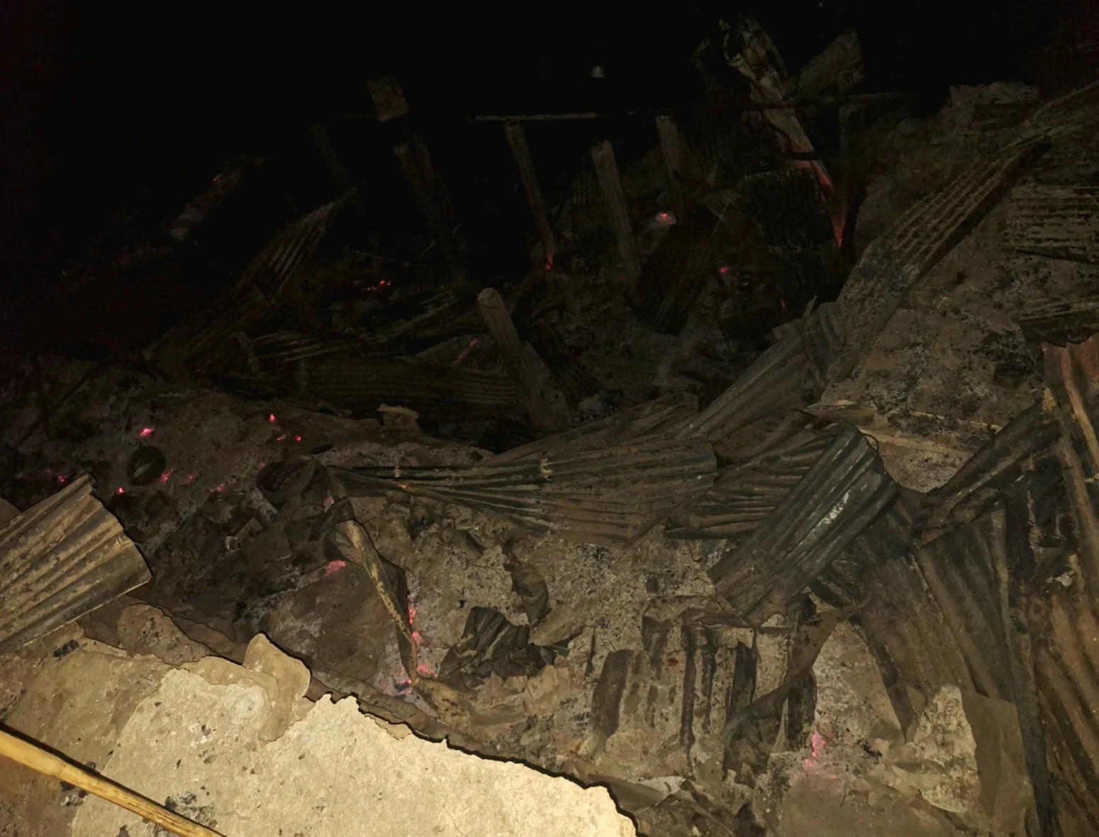 धादिङको ओडारेमा घर गोठमा आगलागी हुँदा ८० लाख बराबरको क्षति