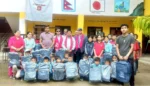 धादिङको बेनीघाटका दुई विद्यालयका बालबालिकालाई नेपाल टेलिकमद्वारा झोला वितरण 