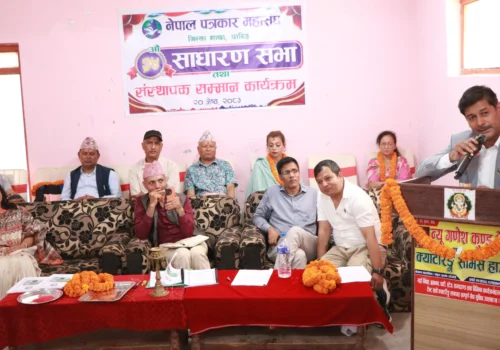 हनिमुन चरणमै रहेको सरकारलाई प्रश्नै प्रश्न: सांसद श्रेष्ठ