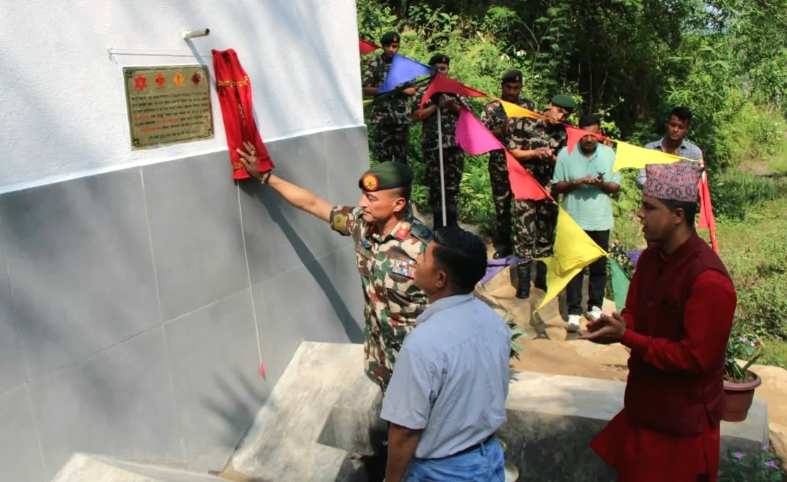 धादिङको उप्रेती गाउँमा हट्यो खानेपानी समस्या